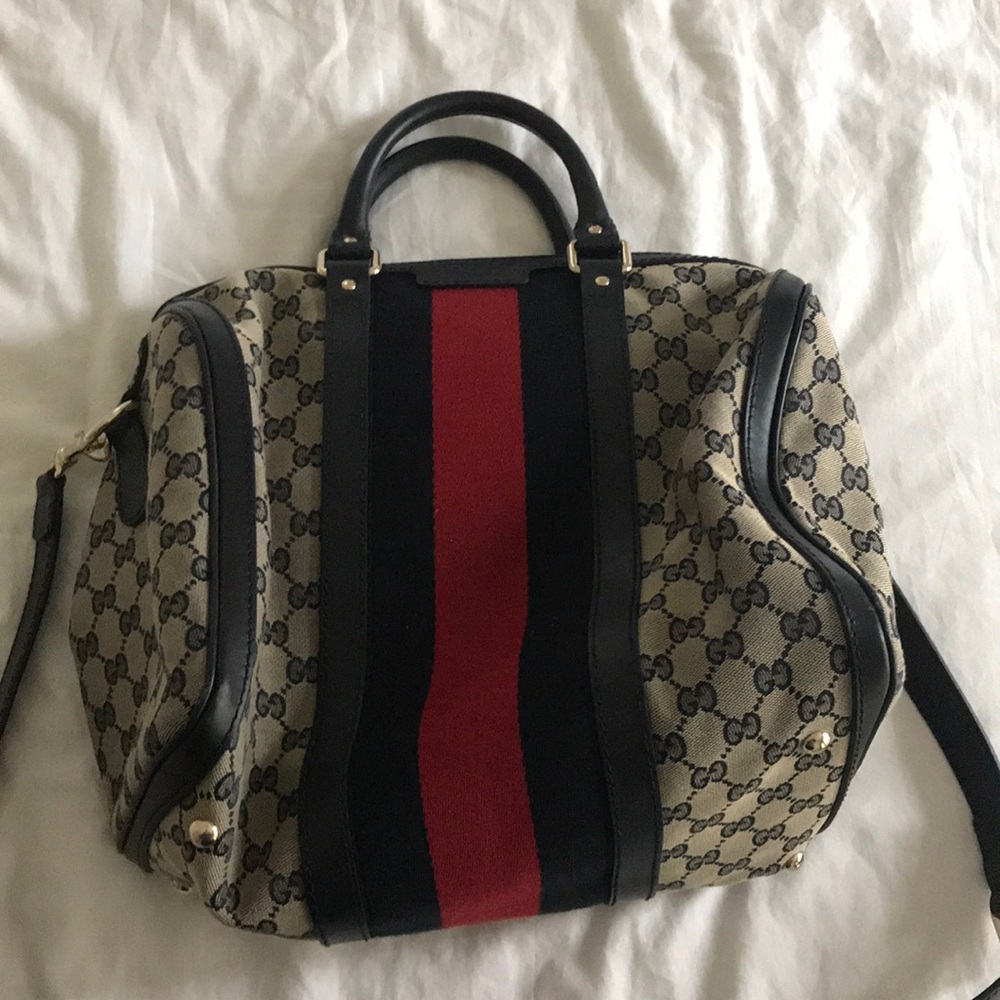 Gucci Handbag (w/crossbody strap)